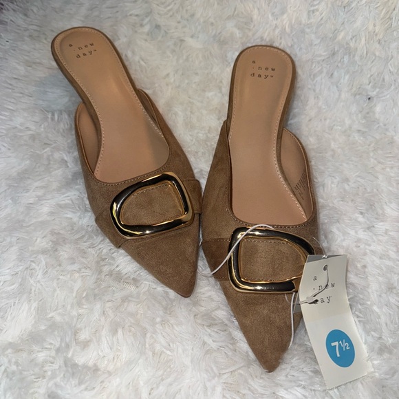 Women’s Larissa Pointed Toe Mule Heels – A New Day - Picture 3 of 6